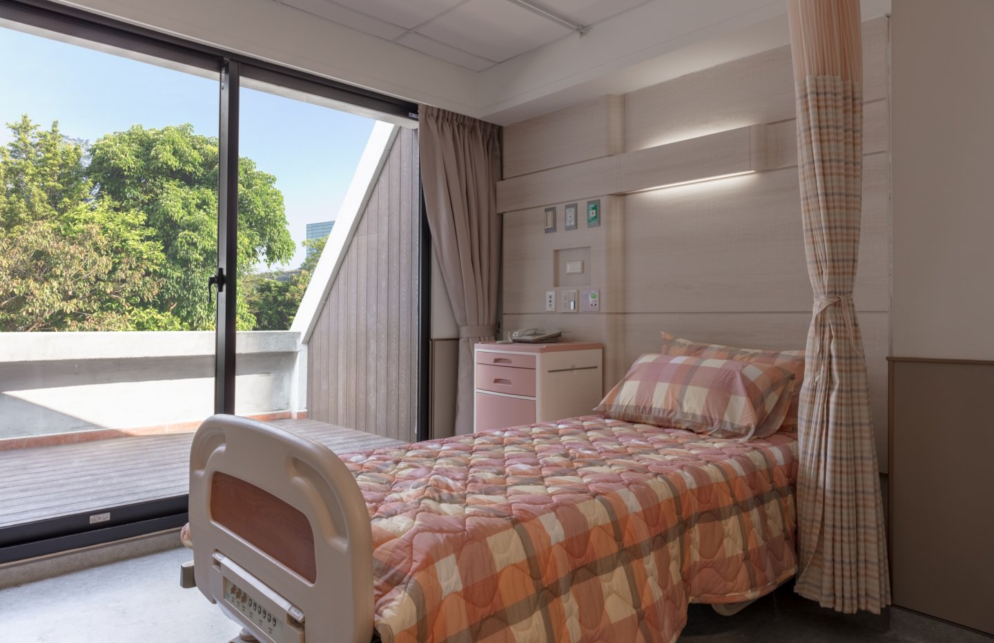 中心綜合醫院5樓病房